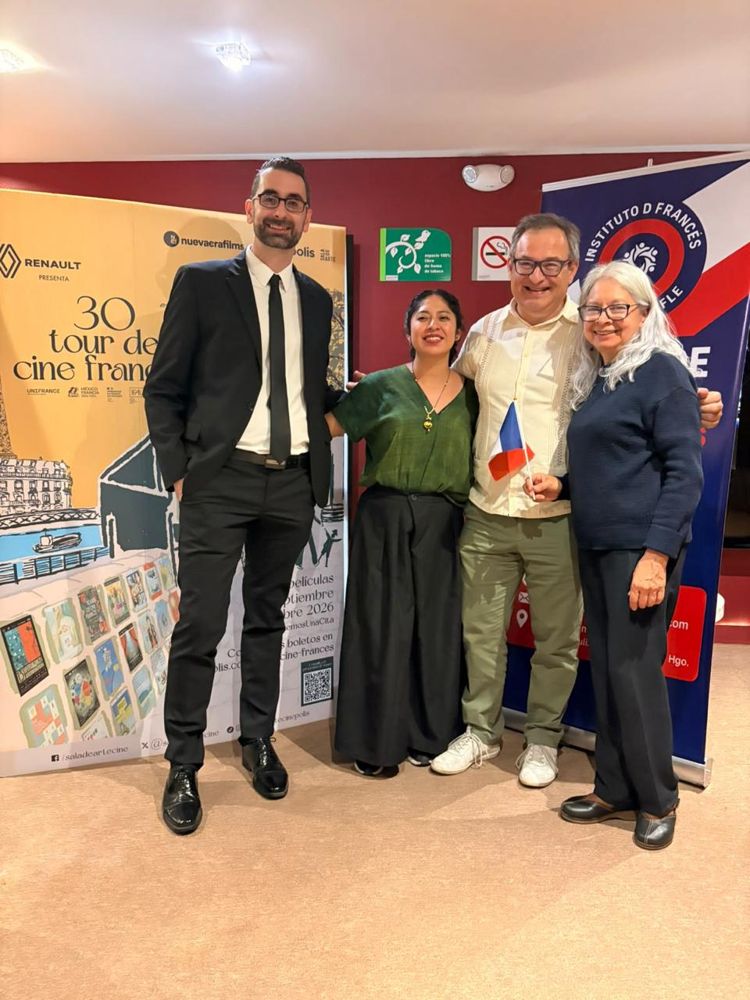 Equipo del instituto en el Tour de Cine Francés
